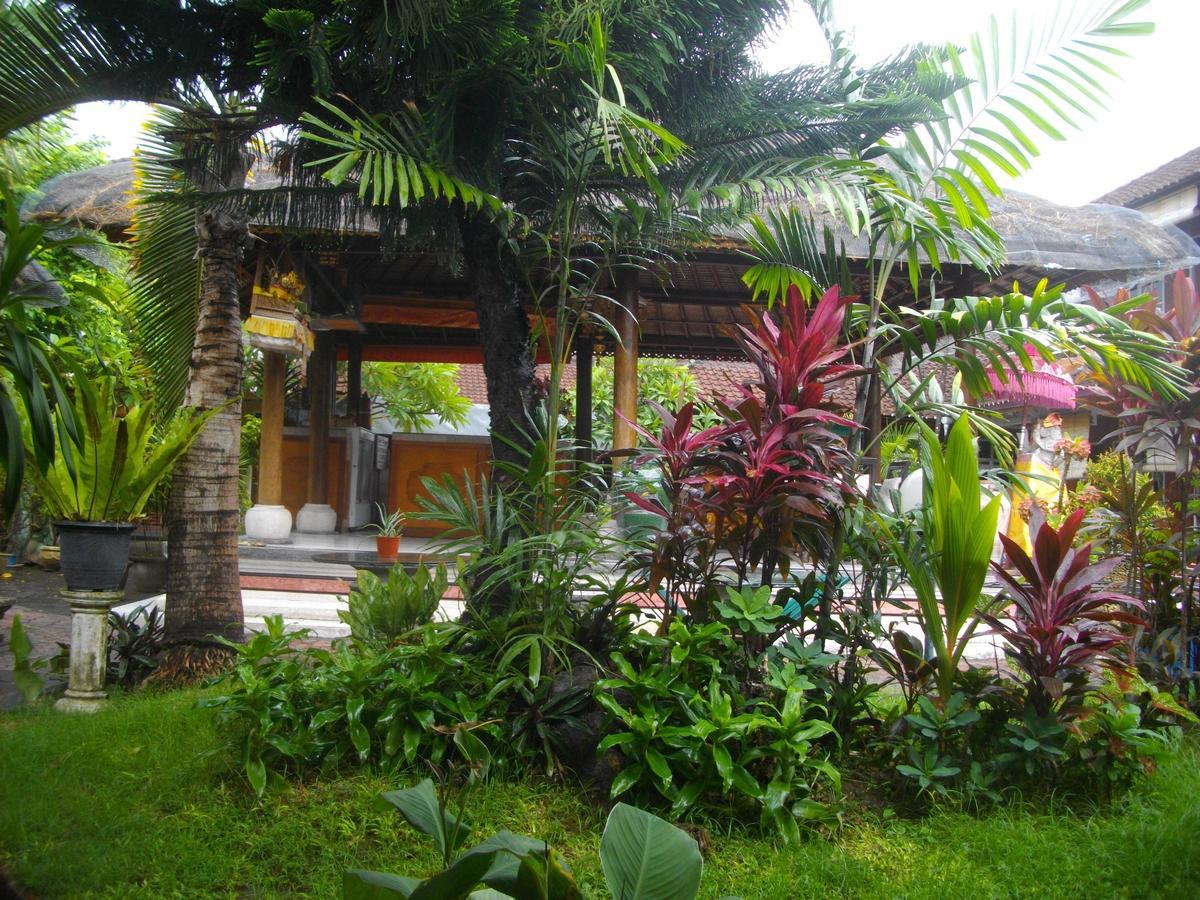 Surf Doggie Inn Kuta Lombok Zewnętrze zdjęcie